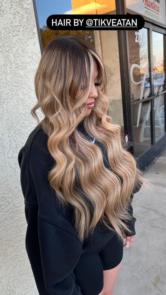 st3phthemua's tweet photo. Love my hair #24inches #bellami https://t.co/JeW0uPqyD4