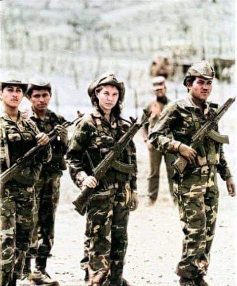 Honor y Gloria a todas las Cachorras cumplidoras del Servicio militar Patriótico 
Cumplidoras de La Paz 
#MujerFuerzaDeVida 
#UnidosEnVictorias 
@xarfyc 
@HereniaCaceres 
@noelia_arauz