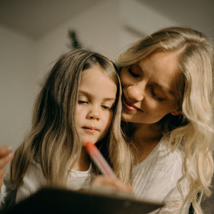 RampionL's tweet photo. Here’s to Strong Women
May we know them
May we be them
May we raise them 
❤️ ❤️ ❤️ 
-Michelle Obama- 

#internationalwomensday #merrymaids #westsussex #regularcleaning #workingmums #deepcleaning https://t.co/eGHSKXAVE6