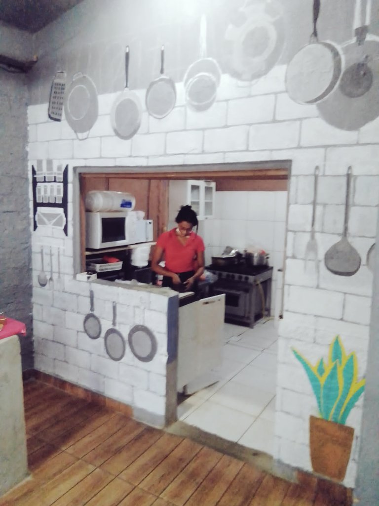 Tiozao_RFL's tweet photo. Saca o trampo que eu tô fazendo nessa cozinha 🖌 #pincel #rolinho https://t.co/KEimPROLVw