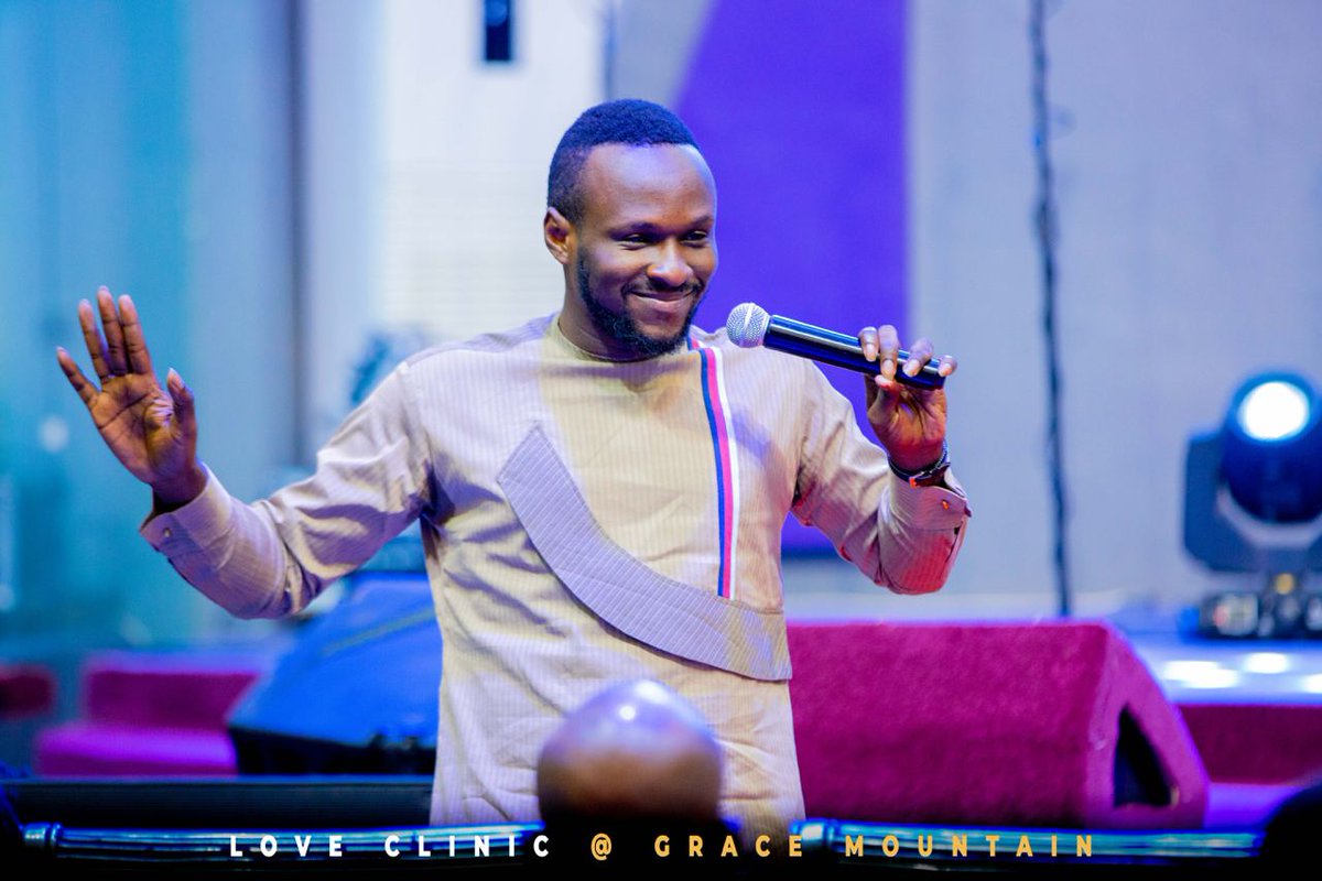 REAgyemang's tweet photo. Picture Highlights of March 8, 2022 Love Clinic Service
#LoveClinic #LoveClinicAtGMM #PastorElvis #PastorElvisTeaching #LadyCounsellorMercy #ExtremeIncrease #SupernaturalArena https://t.co/PoWrfSQCsB