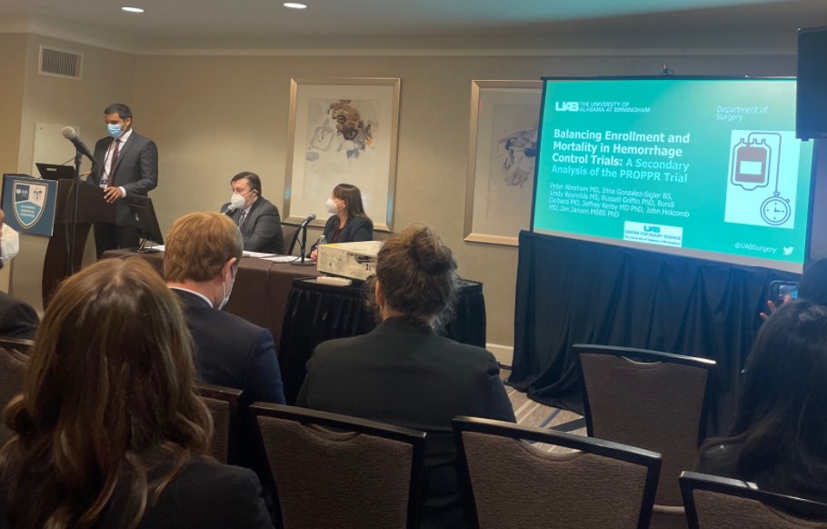UABTrauma's tweet photo. Our division was well-represented in the #traumaresearch presentations at #ASC2022! Get a synopsis on each trauma-related abstract ➡️ https://t.co/SdNtxKpYvu
@UABSurgery @AcademicSurgery #UABASC2022 #PROPPR
📸: @WendelynOslock https://t.co/2z043Pge6W