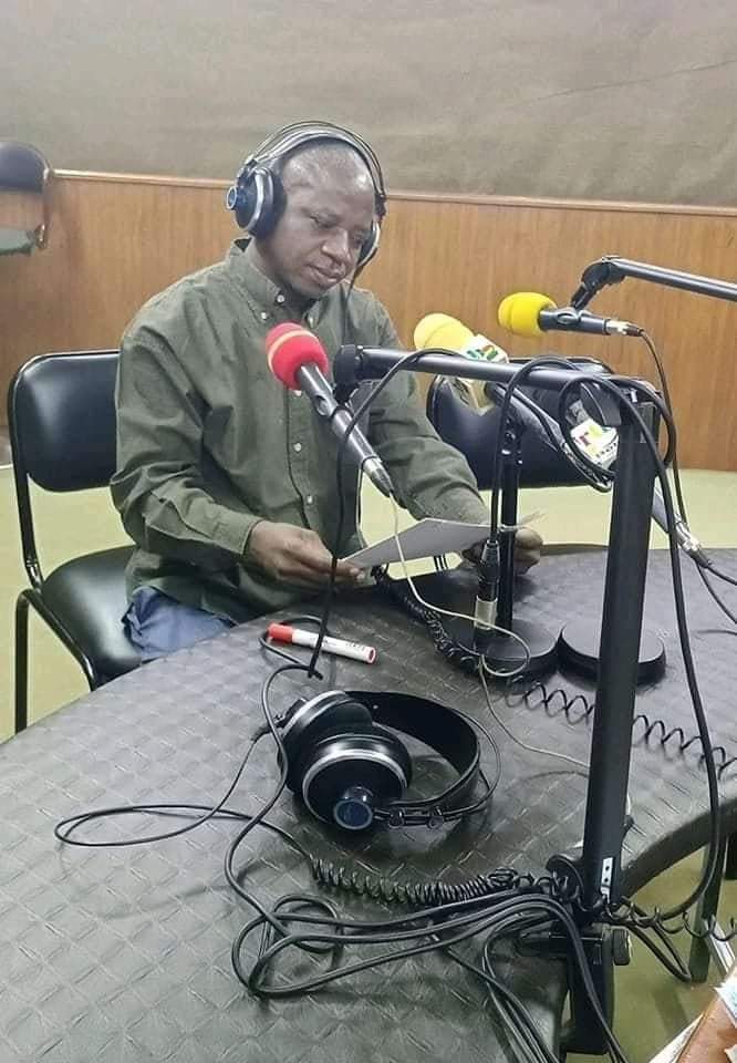 infowakat's tweet photo. #Burkina Triste Nouvelle
Braima Sanou, rédacteur en chef de #RTB2 bobo est décédé ce lundi au #CHU_Sanou_Souro de bobo Dioulasso, des suites de Maladie.
Puisse son âme reposer en paix.
Union de prières. https://t.co/kjsoMjW4Ux