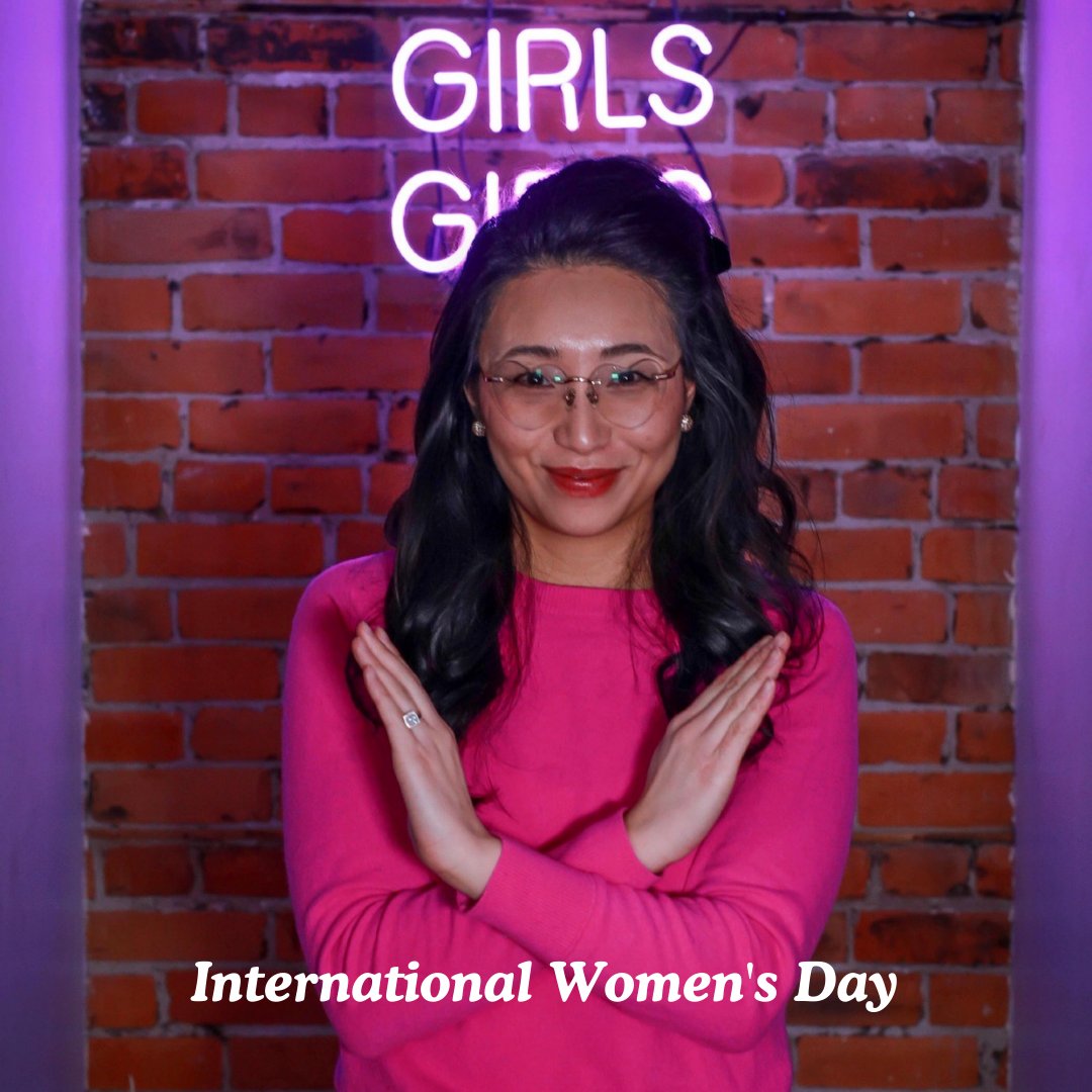 ChicGeekYYC's tweet photo. On March 8th, we celebrate International Women's Day to recognize the accomplishments, experiences and perspectives of all women! This year, we are using the hashtag #Breakthebias to promote gender equality in the workforce and beyond! https://t.co/fGlpTsEQdu