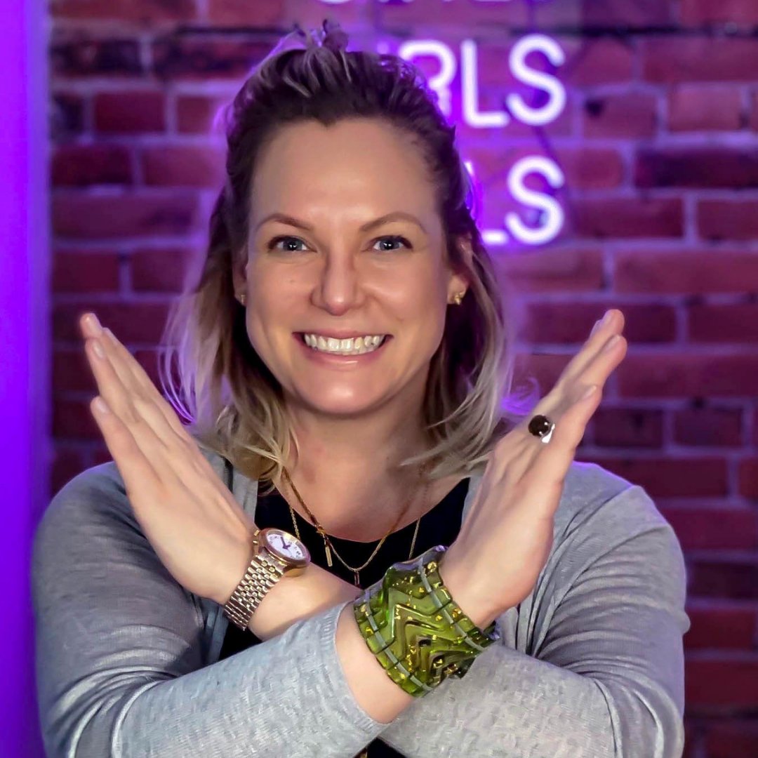 ChicGeekYYC's tweet photo. On March 8th, we celebrate International Women's Day to recognize the accomplishments, experiences and perspectives of all women! This year, we are using the hashtag #Breakthebias to promote gender equality in the workforce and beyond! https://t.co/fGlpTsEQdu