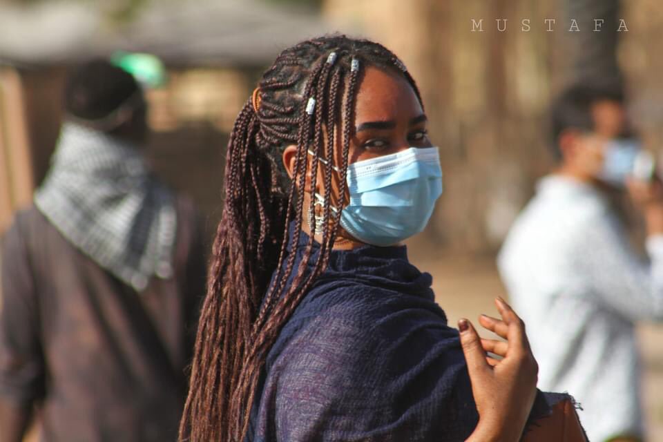 Nmhali's tweet photo. #Mar8March
Photos of protesters & #SudanCoup forces
#KeepEyesOnSudan https://t.co/OoCwBhf9Iw