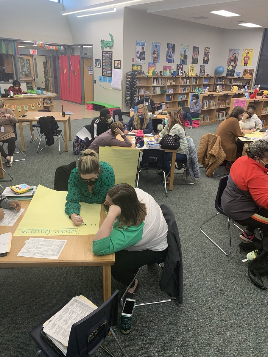 GreenwoodElemen's tweet photo. @GreenwoodElemen Ts are using student writing samples, success criteria, and opinion rubrics to provide valuable feedback to students! 🐊💚🐊💚 @AHosch_Educate @JamieraJohnson @JeoffL https://t.co/KI3BGm4kYR