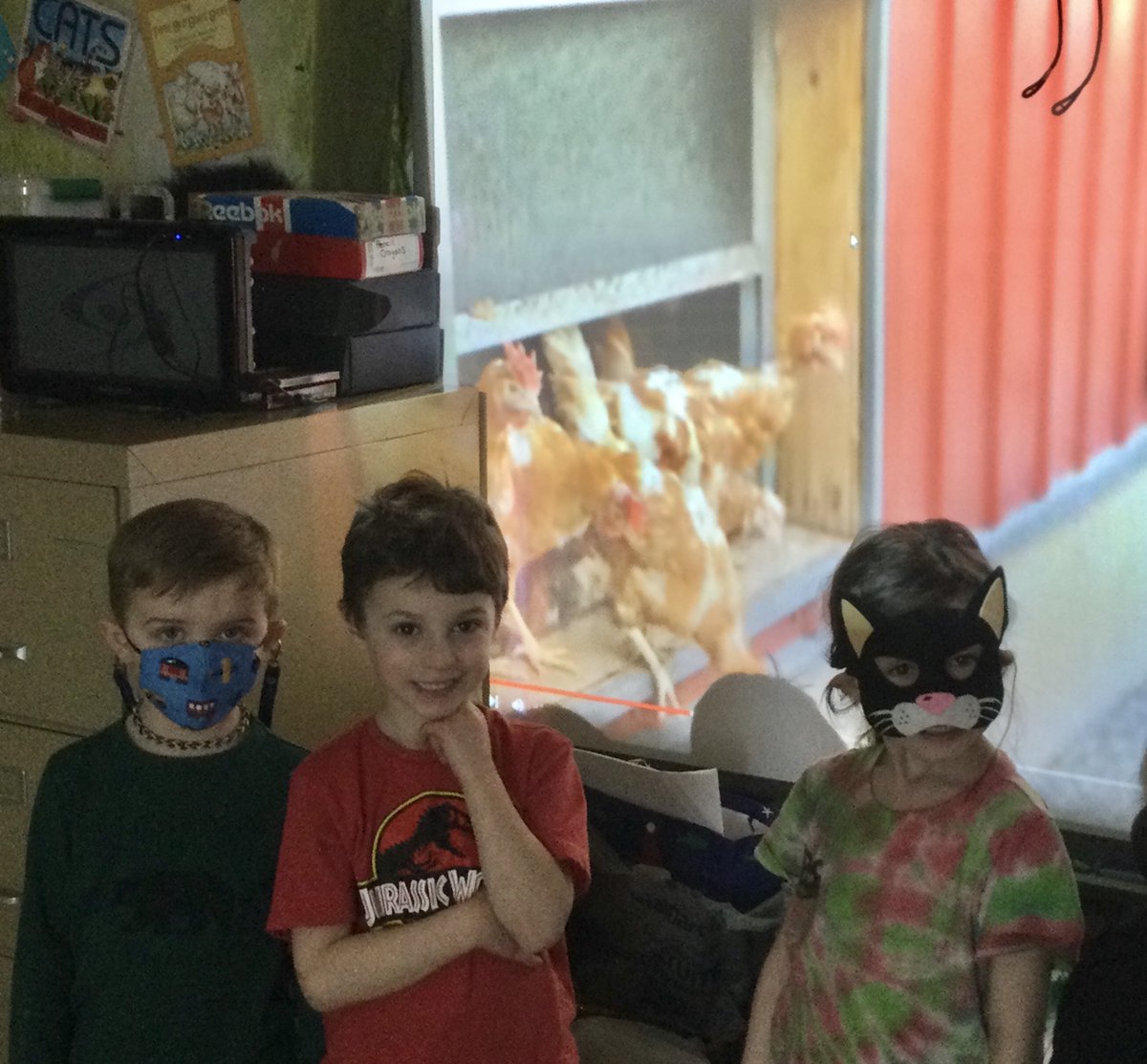 DaniVavra's tweet photo. #GCFT22contest @AITCCanada #aneggcellentpresentation  #learningaboutag #aglife #kidslearnag 
Having a wonderful time on our 2nd farm tour! https://t.co/m7oiygZIAk