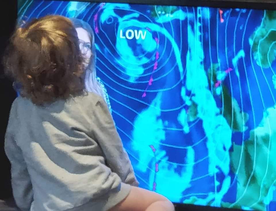 AshleighSM21's tweet photo. My 2 year old has a new obsession with @itvweather girl and gave her a big kiss at nanny's house earlier today. https://t.co/kRQG5t2Bxl