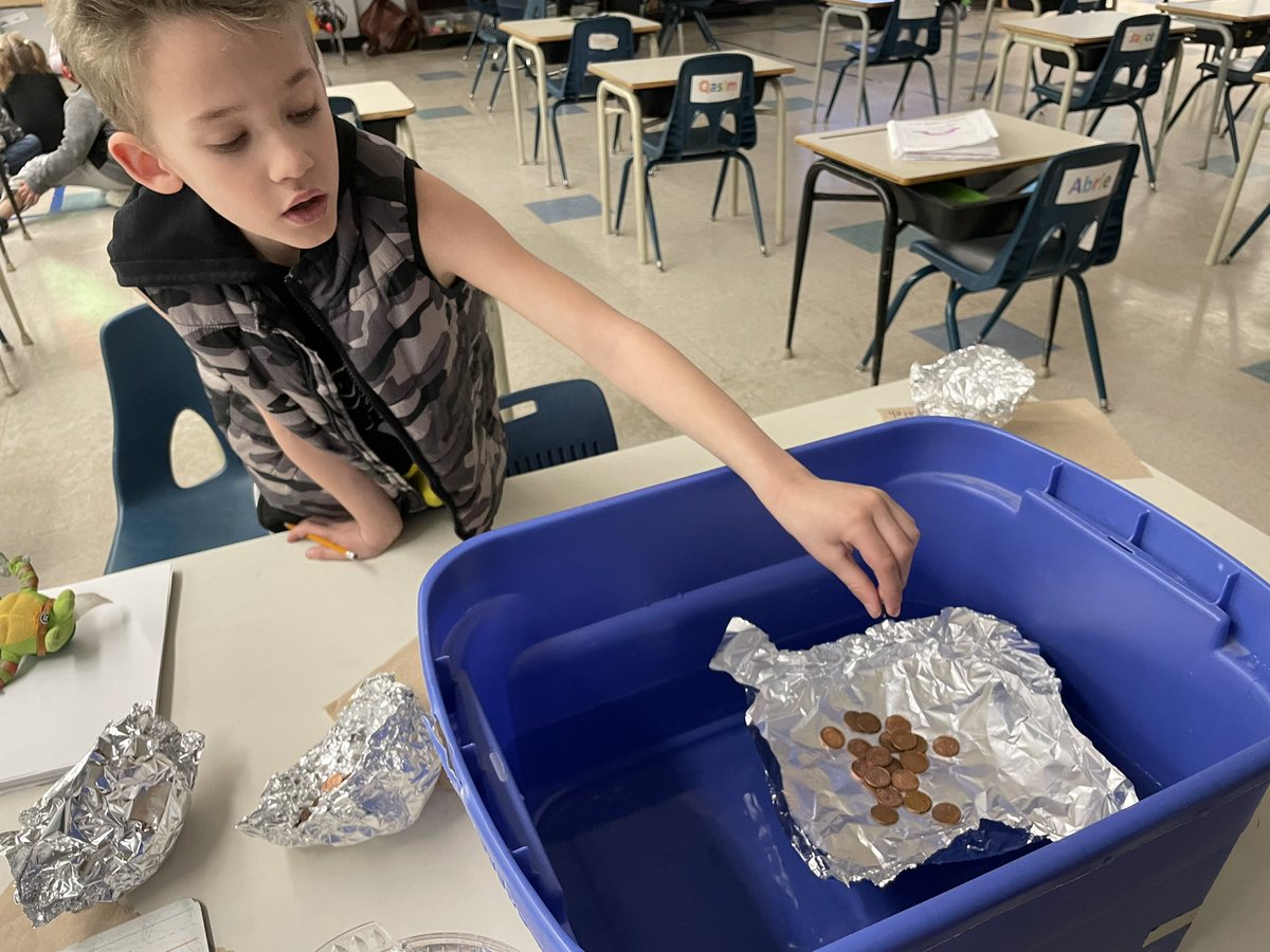 JSMSoderling's tweet photo. Grade 1/2 built aluminium foil boats for one of our buoyancy experiments! Students were asked to design and construct their boats, and then make predictions about how many penny’s it will take to sink their boats! https://t.co/fLeQ2MOGRm