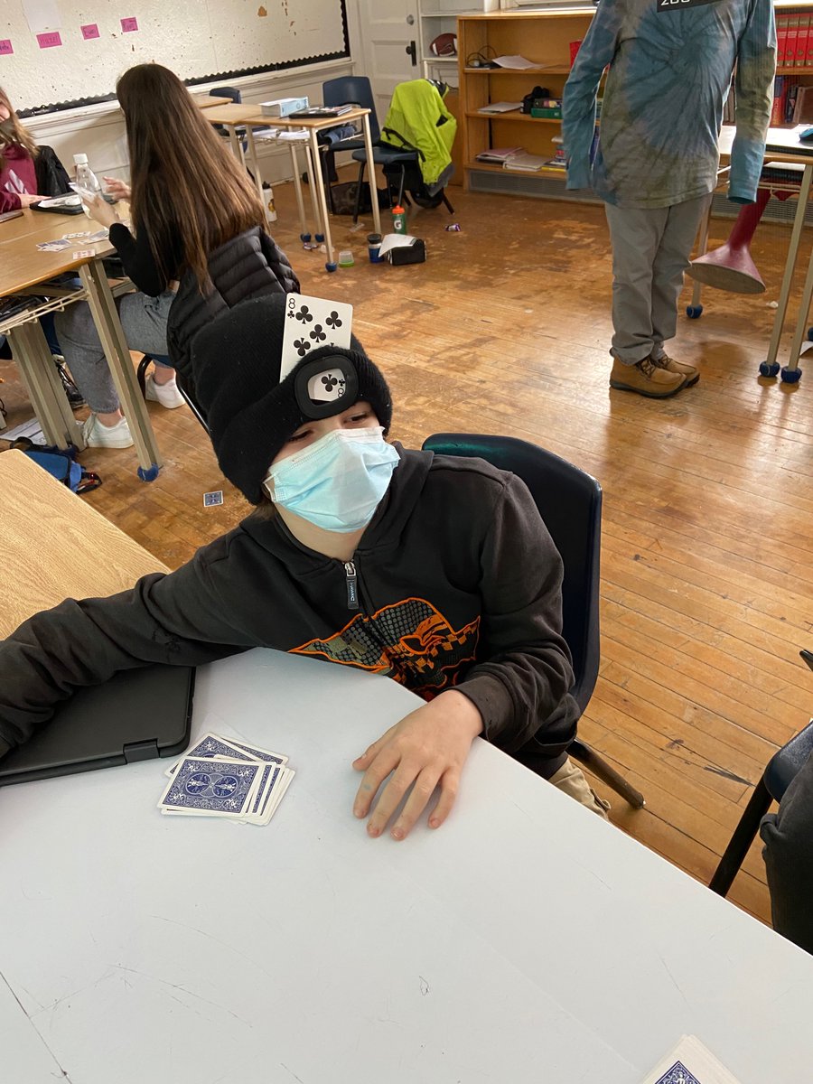 _samtomlinson's tweet image. We’re having fun with our new math stations 👌 @centralsenior #TLDSBmath @tldsbmath Thanks for the ideas @Mrs_NielsenCKL