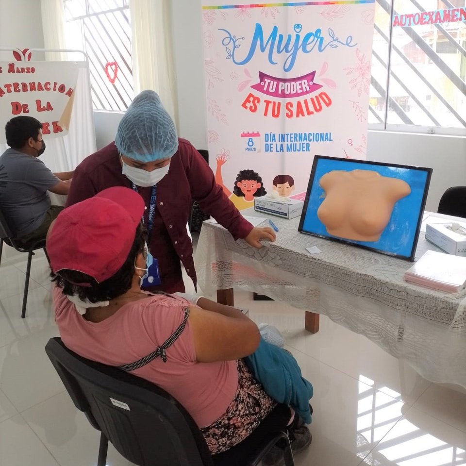 EsSaludPeru's tweet photo. ¡Lanzamos la campaña "Mujer, tu poder es tu salud" por el Día Internacional de la Mujer ! En la jornada se brindó atención sobre prevención y detección temprana de enfermedades crónicas, autoexamen de mama, entre otros servicios, beneficiando aproximadamente a 800 mujeres. #8M https://t.co/lpZx2jY6w0