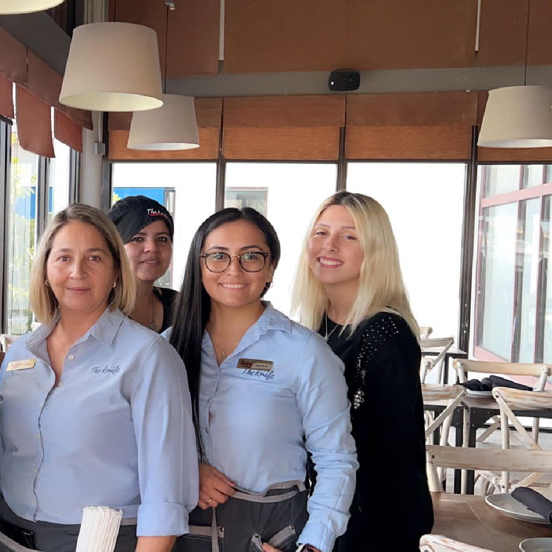 theknifeus's tweet photo. Hoy, 8 de marzo, queremos felicitar a todas las mujeres de la familia The Knife 

#diainternacionaldelamujer #internationalwomenday #theknifeexperience #argentiniangrill #floridarestaurants #allinclusive #carnesalaparrilla #miamirestaurantes #parrillaargentina https://t.co/0rJk8EN7zZ