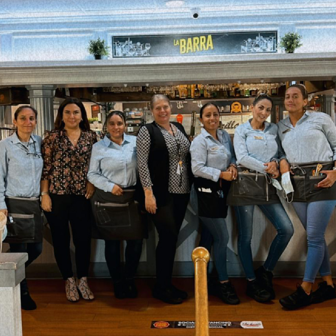 theknifeus's tweet photo. Hoy, 8 de marzo, queremos felicitar a todas las mujeres de la familia The Knife 

#diainternacionaldelamujer #internationalwomenday #theknifeexperience #argentiniangrill #floridarestaurants #allinclusive #carnesalaparrilla #miamirestaurantes #parrillaargentina https://t.co/0rJk8EN7zZ