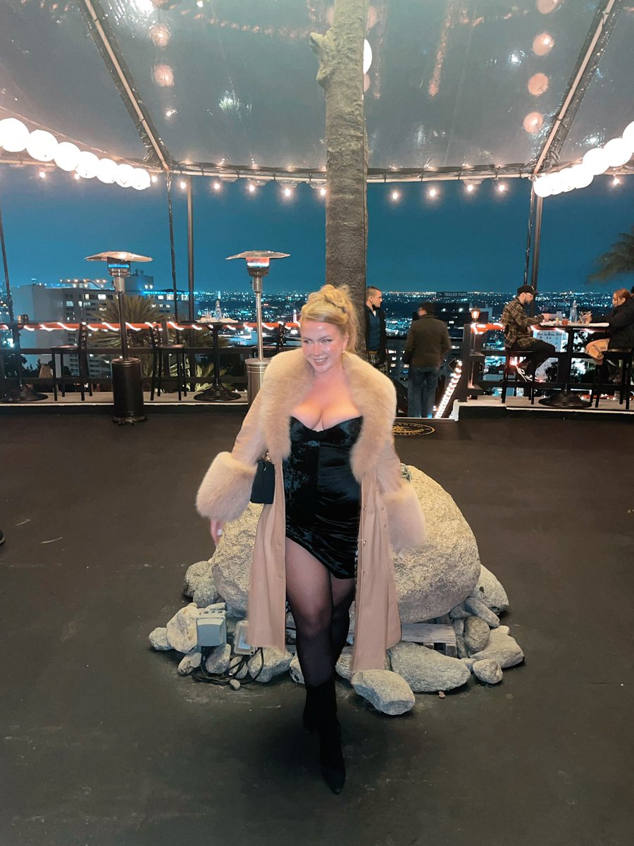 Jane Belfry tweet media