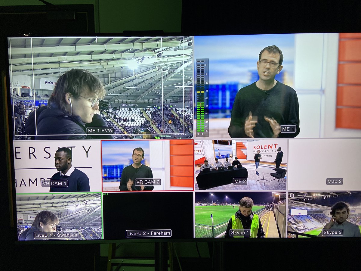 DavidReillyTV's tweet photo. Genuinely impressed with how good the output was with tonight’s @SolentSportsJ. TV reporters at SIX games around the country, who also did hits into the radio output, too. You’ve all made something very difficult look easy. Well done. 👏👏 Stay fearless. 

Same time tomorrow! 📡 https://t.co/rKxraTE2p1