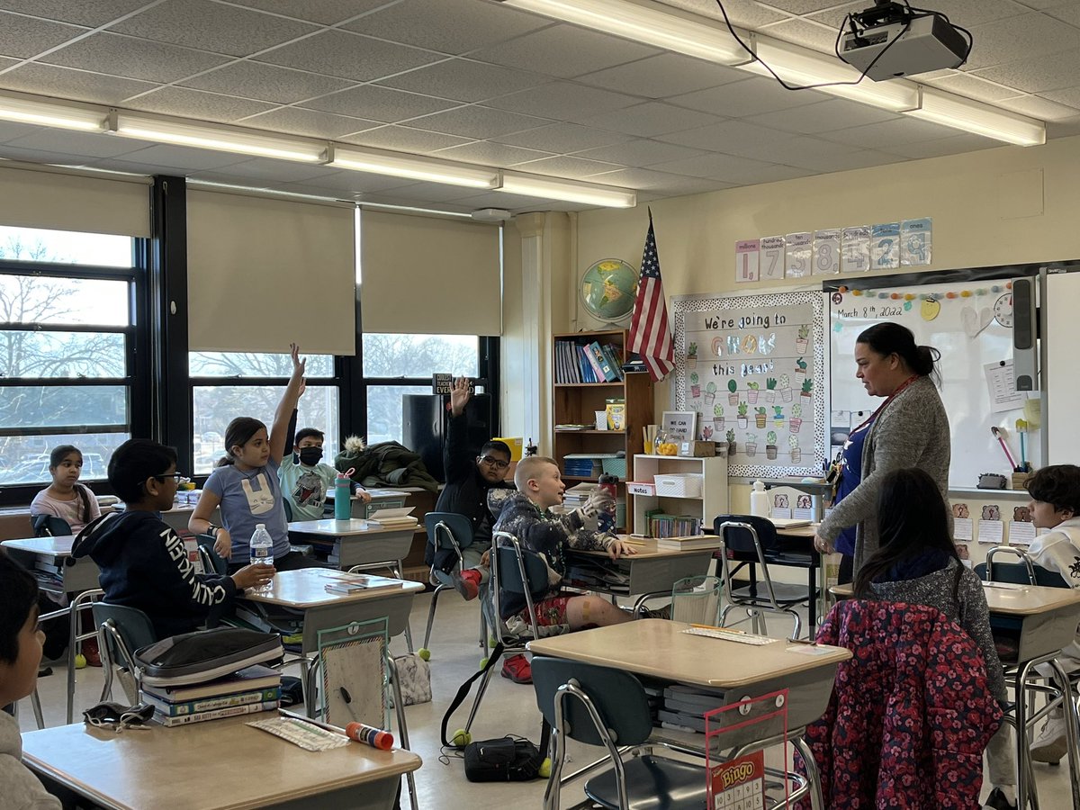 MsNTurano's tweet photo. We were so excited to discuss our dream careers this morning during a wonderful career lesson from @ms_lundberg. Thank you for coming into our classroom and sparking our excitement for the future!😊 #TheWorldisOurOyster https://t.co/f93io20ofn
