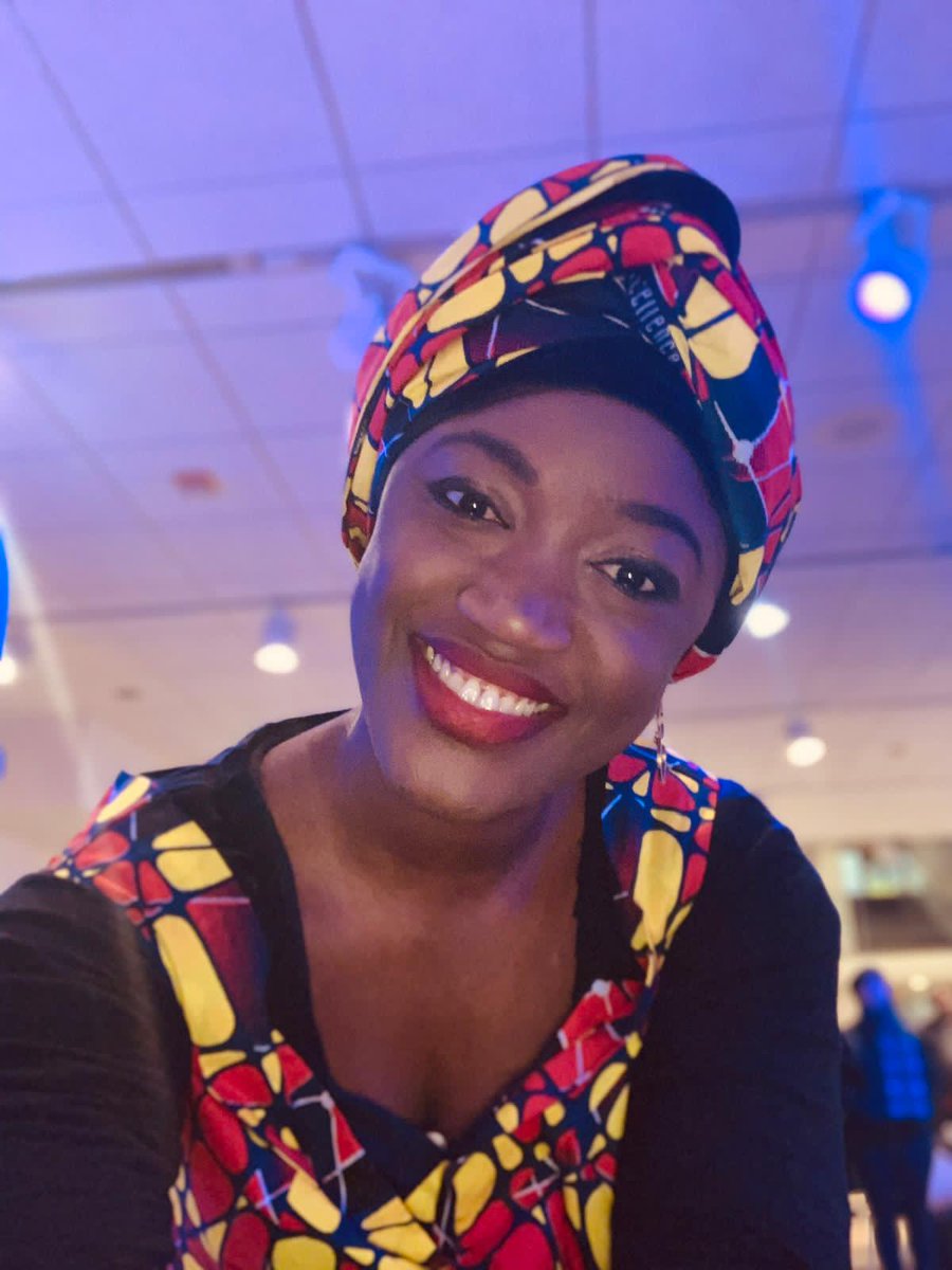 DibAfricCEO's tweet photo. Women are not just mothers and keepers of homes, they form an important component of our workforce. 
Embrace femininity with grace, finance women initiatives, and incorporate diversity in workforces.

~Fatoumatta Dibba, DibAfric CEO
#IWD2022 
#WomeninBusiness https://t.co/1eLRi4QCfn