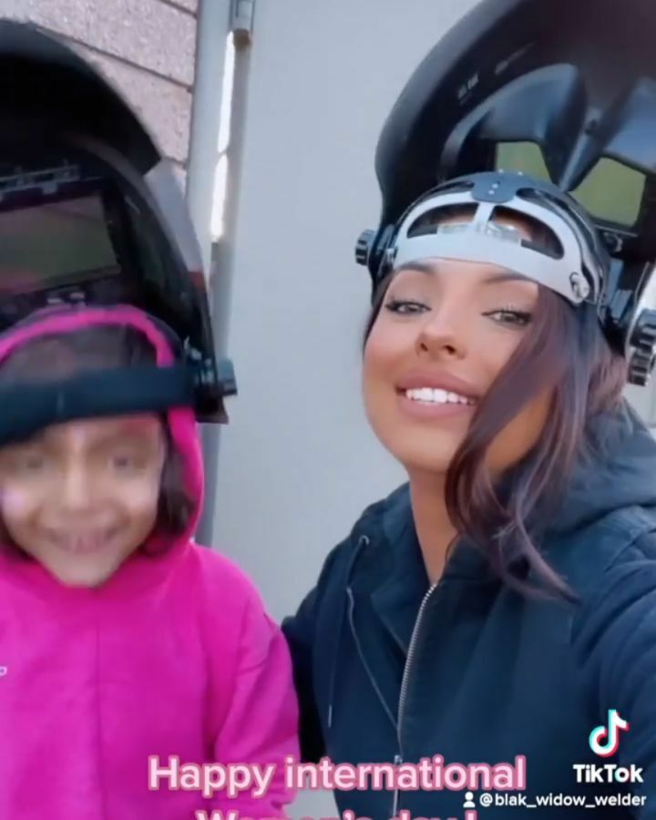 There is no force more powerful than a woman determined to rise. ❤️

#happyinternationalwomensday

🎥 Credits to @blak_widow_welder
Check her page and don't forget to drop a ❤️

👉🏻 Remember to follow us @lwelds
➡️ You can also check our products here … instagr.am/p/Ca2_roXDBqT/