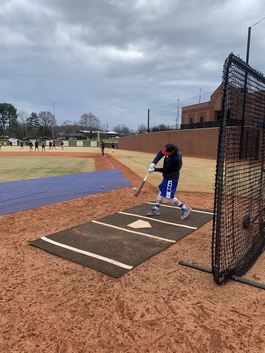 CCCYetis_BSBL's tweet photo. Huge shout out to @C_proctor23 for stopping by and working with some of our guys on his way to spring training! 

Good luck this season! https://t.co/cF9gSwJAJF