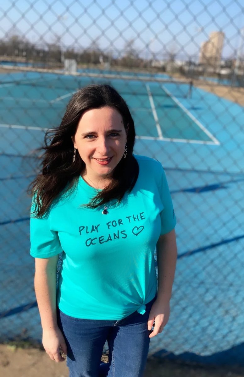 HeleneWithOneL's tweet image. Added one more to the collection 💙