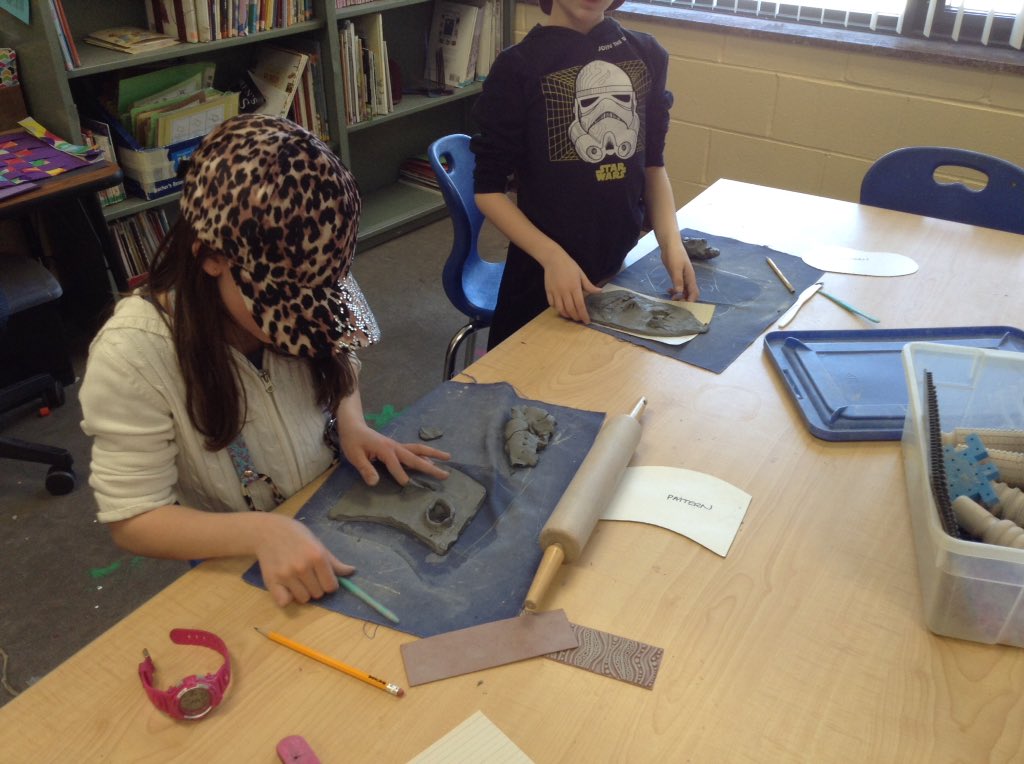 intheArtRoom's tweet photo. Cla day in 2T! Picasso inspired slab work. https://t.co/UL1V3fU5Jj