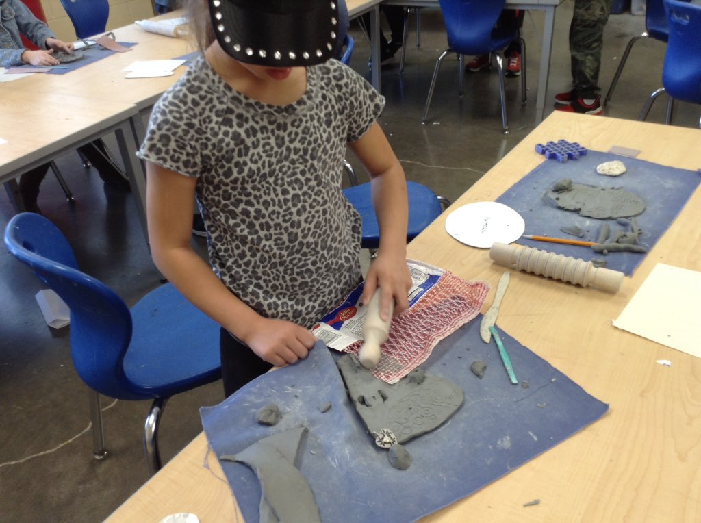 intheArtRoom's tweet photo. Cla day in 2T! Picasso inspired slab work. https://t.co/UL1V3fU5Jj