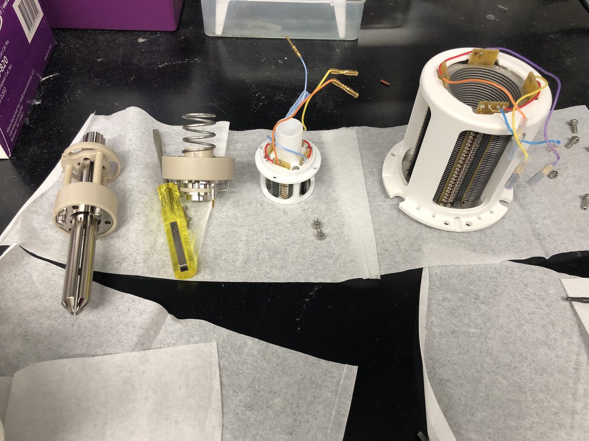 AnushreeM14's tweet image. In the process of dismantling a qTOF LC-MS !! #justanothertuesdayinlab