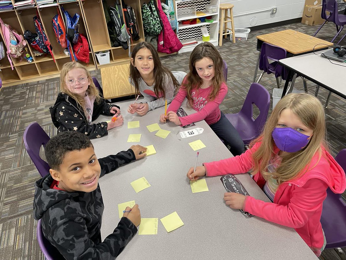 Mrs. Stotts’ class has been focusing on being kind. During today’s morning meeting they played Cover the Table with ways to show kindness to others.