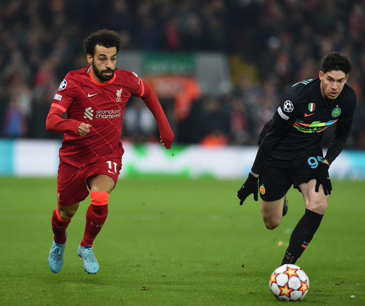 bpasports's tweet photo. Liverpool survive Inter scare. Through to the quarter finals despite a 1:0 loss at Anfield, thanks to their 2:0 first leg win in Milan.

#UCL #LIVINT #LiverpoolVsInter #Salah #Mane #Lautaro #Sanchez #Anfield https://t.co/fsE7i9MNqk