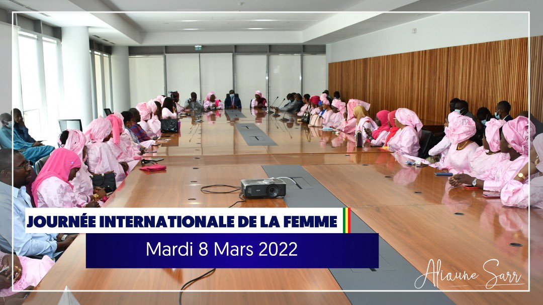 aliounesarr's tweet photo. J’ai présidé, ce 8 mars 2022, la cérémonie de la Journée Internationale des Droits de la #Femme, organisée par la #CelluleGenre et #Équité en collaboration avec l'Amicale des Agents du Ministère du #MTTA sous le thème «Leadership féminin en milieu professionnel» https://t.co/qLsGqHebNl