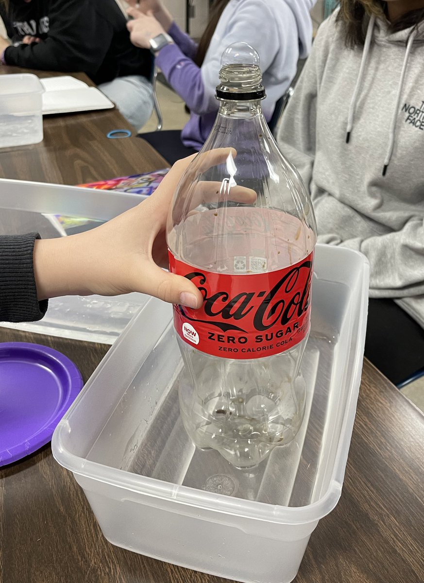 SevonEmily's tweet photo. What happens when air in a closed system is heated? What does this have to do with how hail forms? We will discover this soon! #orilakers @ORILaker https://t.co/4B97tkgB1Q