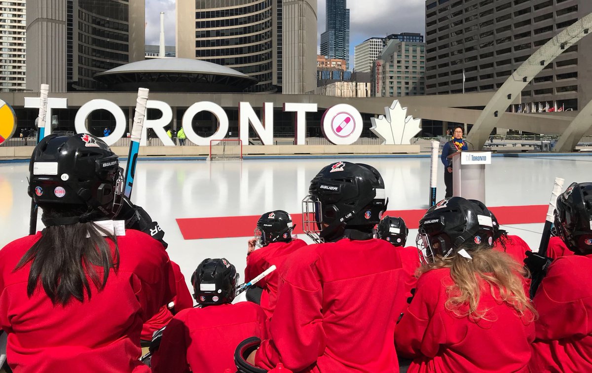 kristynwongtam's tweet photo. Today was special as I joined @HockeyCanada Foundation, @Local416 @TPAca in their Dreams Come True donation of free hockey equipment to 25 remarkable Toronto kids. Hockey is an expensive sport and this program will help grow the skills of future champions. Congratulations to all! https://t.co/kVhBYVRsrI