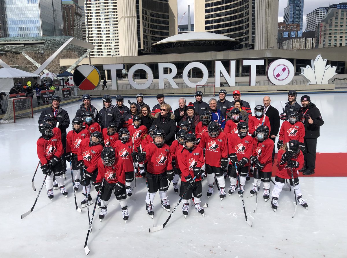 kristynwongtam's tweet photo. Today was special as I joined @HockeyCanada Foundation, @Local416 @TPAca in their Dreams Come True donation of free hockey equipment to 25 remarkable Toronto kids. Hockey is an expensive sport and this program will help grow the skills of future champions. Congratulations to all! https://t.co/kVhBYVRsrI