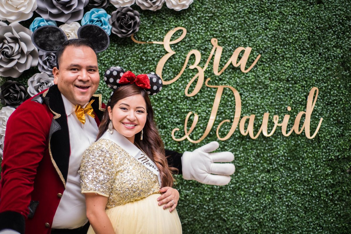 Jsalas7781's tweet photo. That one time we did a “dress as your favorite cartoon character” baby shower for our first born Ezra! #themeparty #weextra @aledennise00 do it do it! https://t.co/s6dHXhAqBF