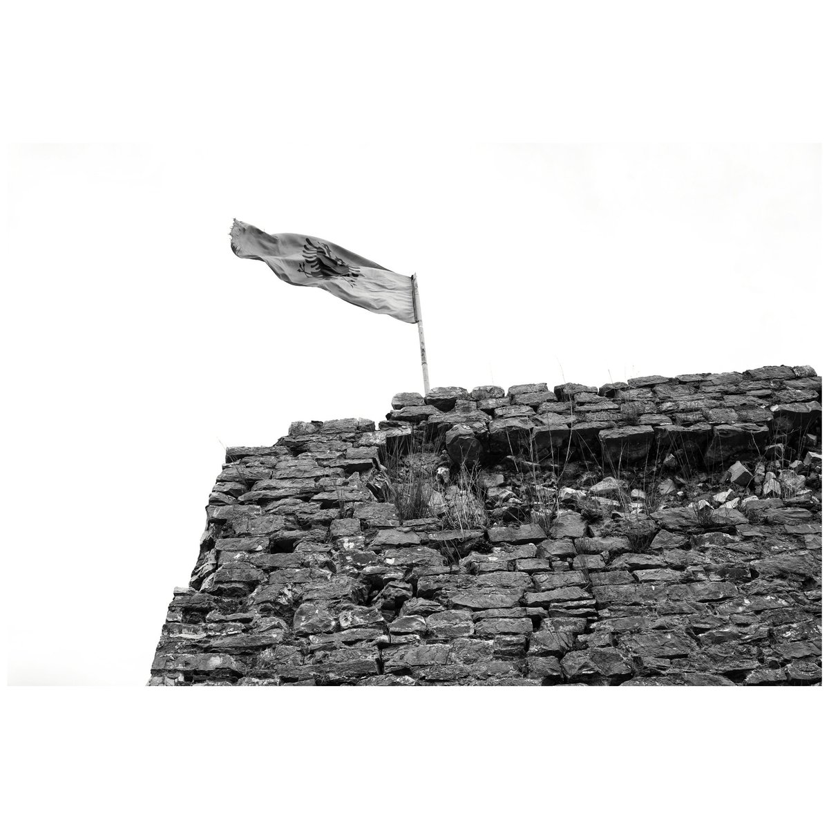 VMTVISUALS's tweet photo. Berat Albania 2022.
#berat #Albania #beratalbania #streetphotography https://t.co/l0nWo3EILA