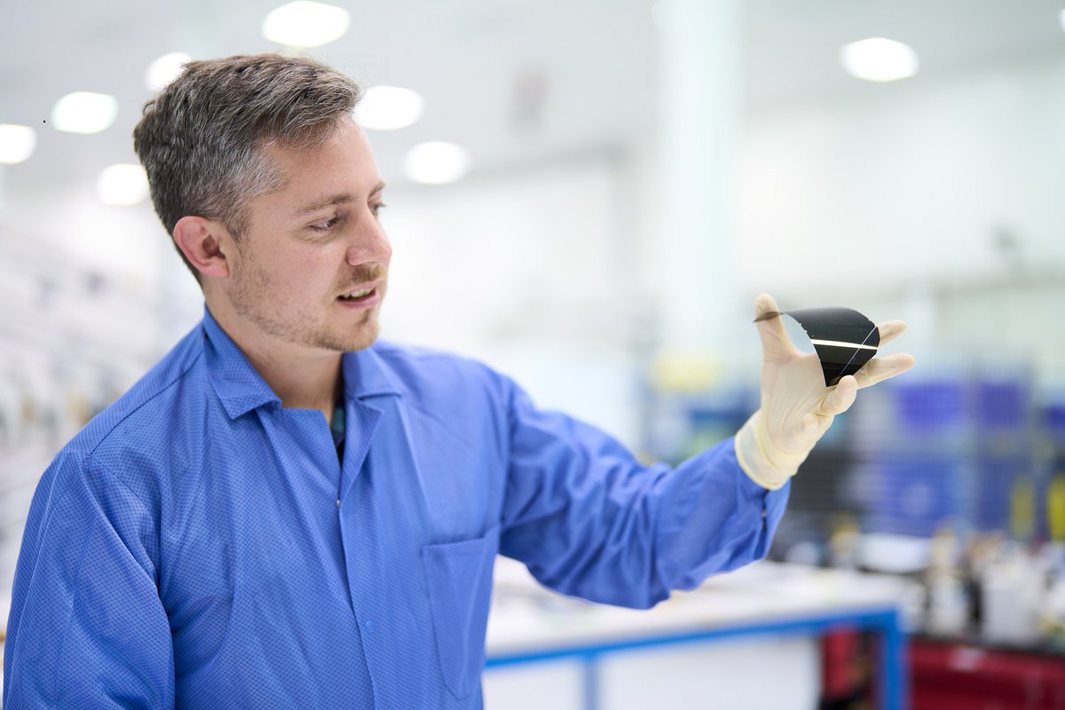 RocketLab's tweet photo. Introducing our highest efficiency &amp; lightest weight solar cell yet: the IMM-β. Developed by @Solaerotech, IMM-β is more than 40% lighter than typical space grade solar cells &amp; delivers the highest efficiency of any commercial space solar cell globally. https://t.co/PHJwIWJqb6 https://t.co/Z6bJKoq7wl