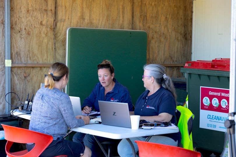 We're here in #Coraki today at the Coraki Riverside Park opposite the Post Office. Come down and see us. 
We've got emergency fodder for livestock, and staff here to provide animal assessment and veterinary advice. 
@nswdpi <a href="/NSWSES/">NSW SES</a> <a href="/awlnsw/">Animal Welfare League NSW</a>