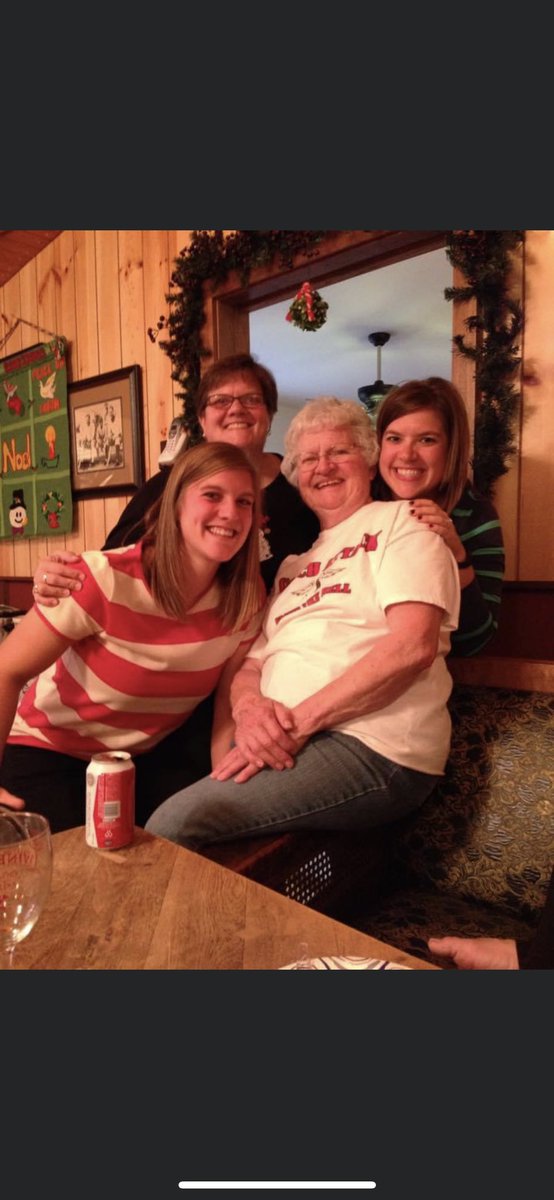 Nascarnut3's tweet photo. 4 OF THE BEST WOMEN I KNOW !!!
#InernationalWomensDay https://t.co/PBXmB5dgwh