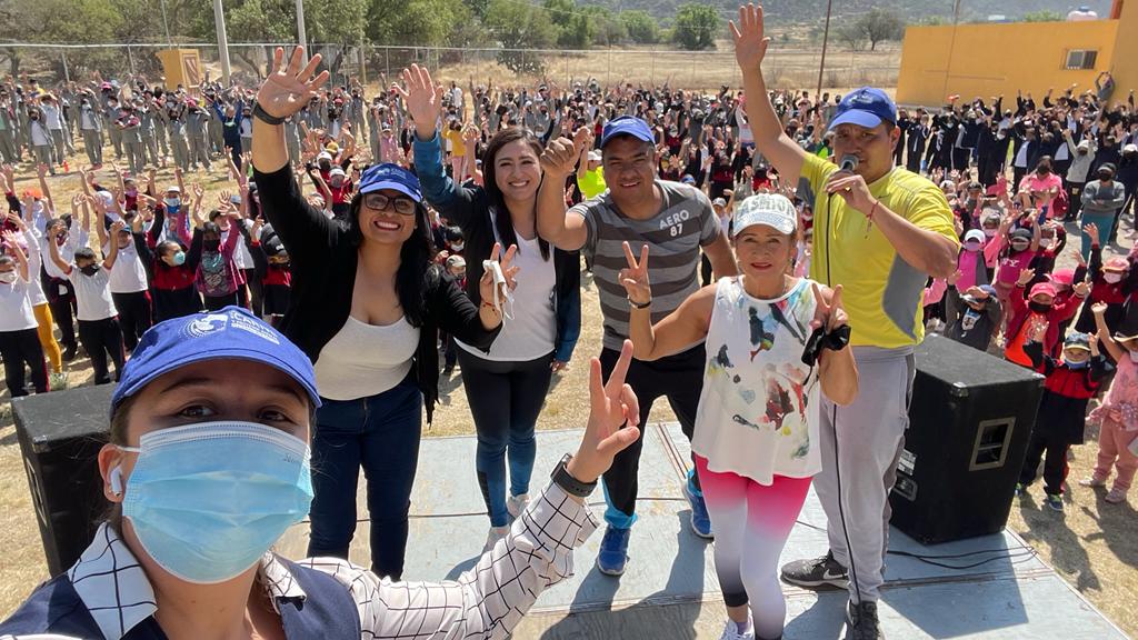 LuisAgVal's tweet photo. #Hoy en el #CentroImpulso El Capulin, de San José Iturbide, cerca de 450 niñas, niños y padres de familia participaron en activaciones físicas y rallys deportivos. @CODEGuanajuato participa de manera directa en los 58 #CentrosImpulso que tiene @SedeshuGto. ¡Acércate y conócelos! https://t.co/PO2xjJSugt
