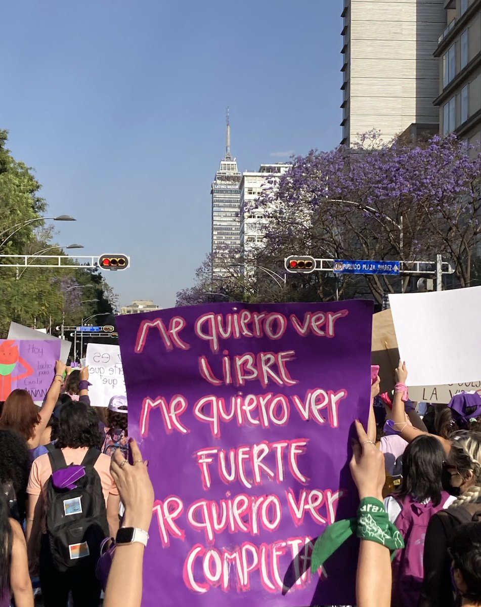 “Me quiero ver libre
Me quiero ver fuerte
Te quiero ver completa”

Mujeres y jacarandas de #Morado 

#8M #8M2022 #8Marzo2022 #NiUnaMenos #NiUnaMas #Diadelamujer #VivasNosQueremos #Marcha8M #NosQueremosVivas #DiaInternacionalDeLaMujer