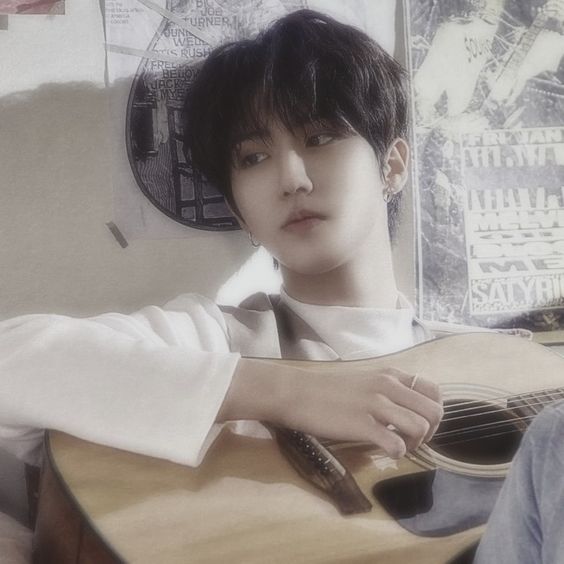your_hannie's tweet photo. Dear Akira and Dani,
I love you and I am sorry. You were my first family, you taught me a lot while I was here. And I still think about the two of you quite often really. I have a lot to say so i hope you listen. I am not the same Kixi you left.
+ https://t.co/p64jNmGPga