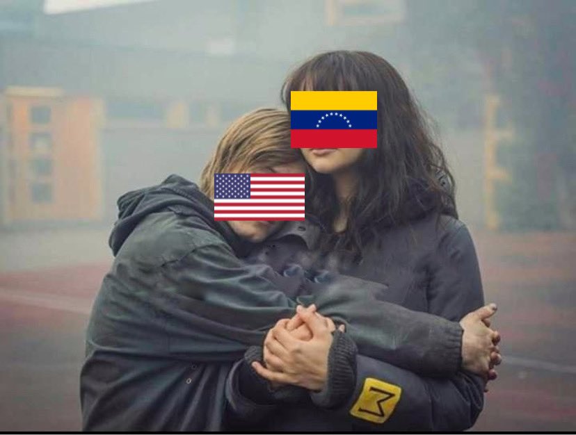 abicontrerassv's tweet photo. Ya dejó de ser dictadura Venezuela, ahora es democracia. Increíble lo que ocasiona el tener petróleo. https://t.co/fHFnu4GB9c