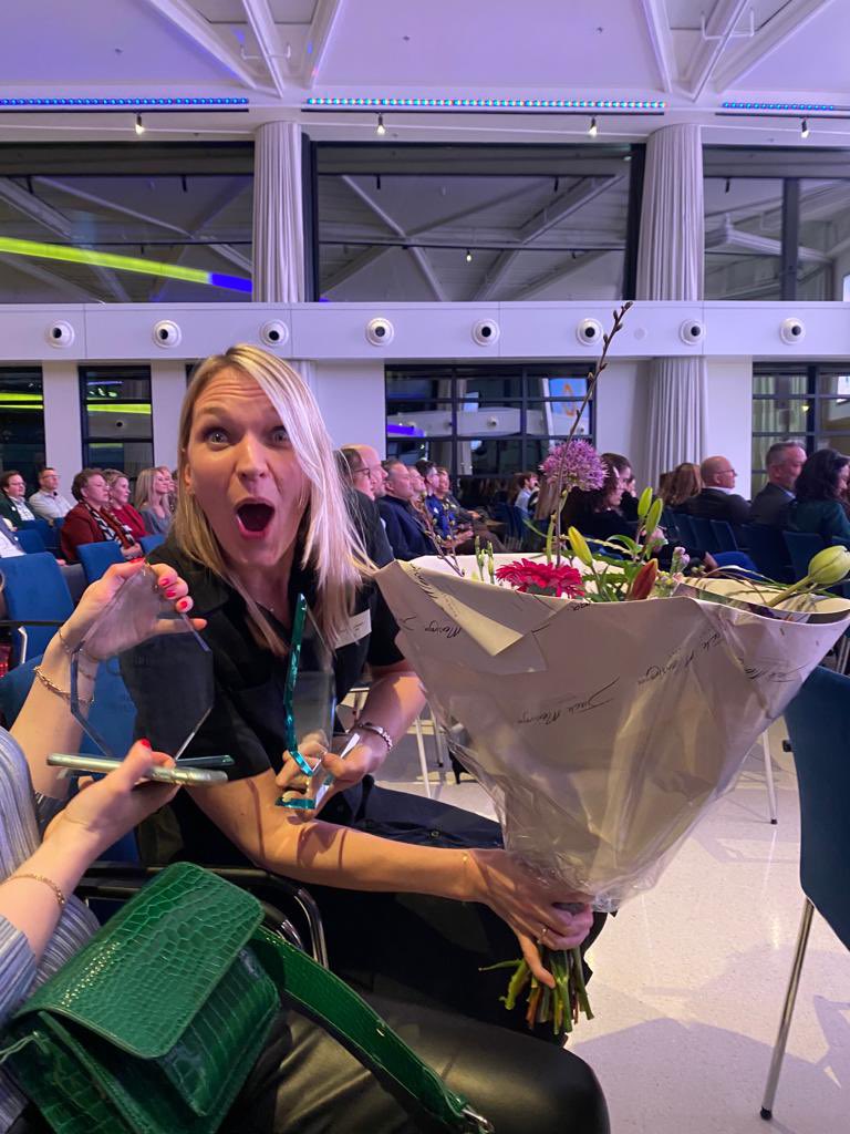 daniellealewijn's tweet photo. Humble and proud to be the #runnerup for the Audience Award AND the Wildcard Award at the #hrtop100. Two awards are the icing on the cake for the HR work that we do as a team (thanks team 👊) and that we do with pleasure for our awesome people at Swapfiets (we’re hiring 😉). https://t.co/ffUgBaEG4X