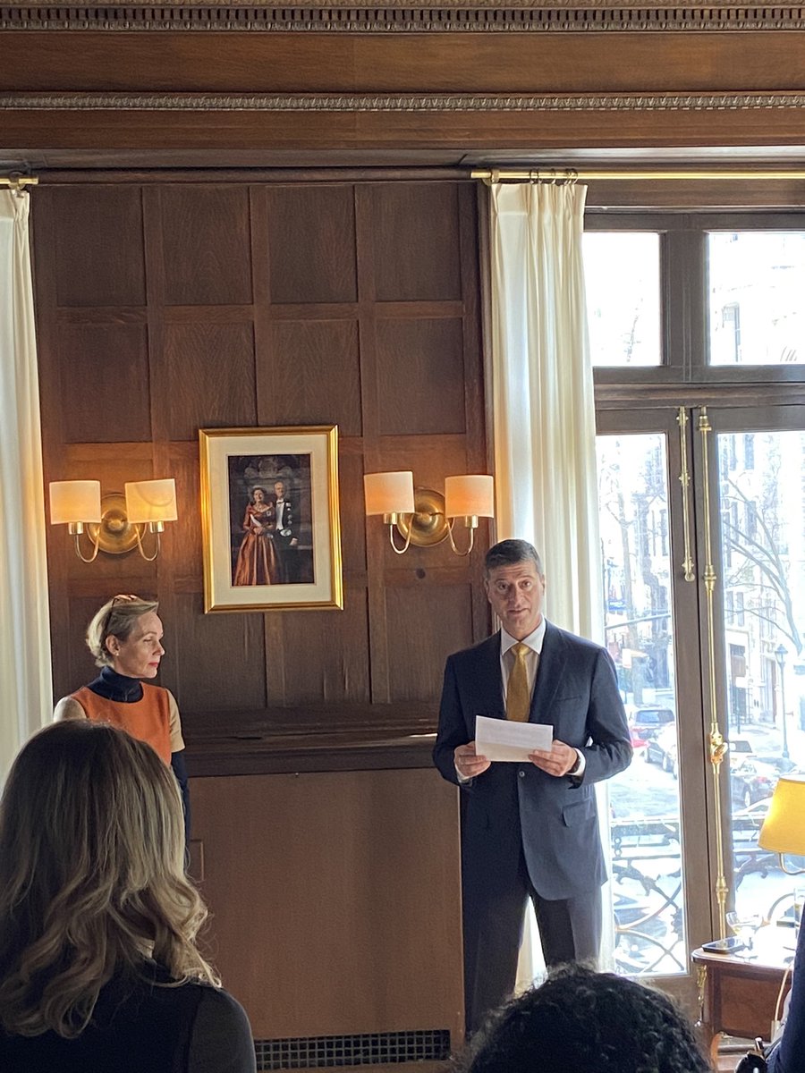 globalnyc's tweet photo. Our office is proud to have hosted a luncheon with @swedennewyork celebrating #InternationalWomensDay with women leaders from #NYC &amp; women Consuls-General. The theme: entrepreneurship as an accelerator for gender equity! https://t.co/C4sLBCnnXU