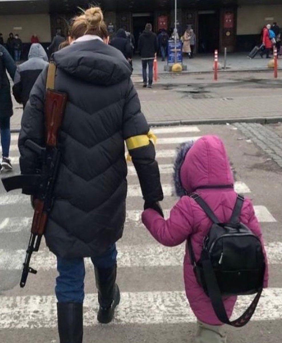 UF_Global's tweet photo. Women of Ukraine: The defenders of the nation. 

The symbols of love, hope and resilience. 

#StandWithUkraine #InternationalWomensDay2022 #Ukraine https://t.co/lFKCOQBzSv