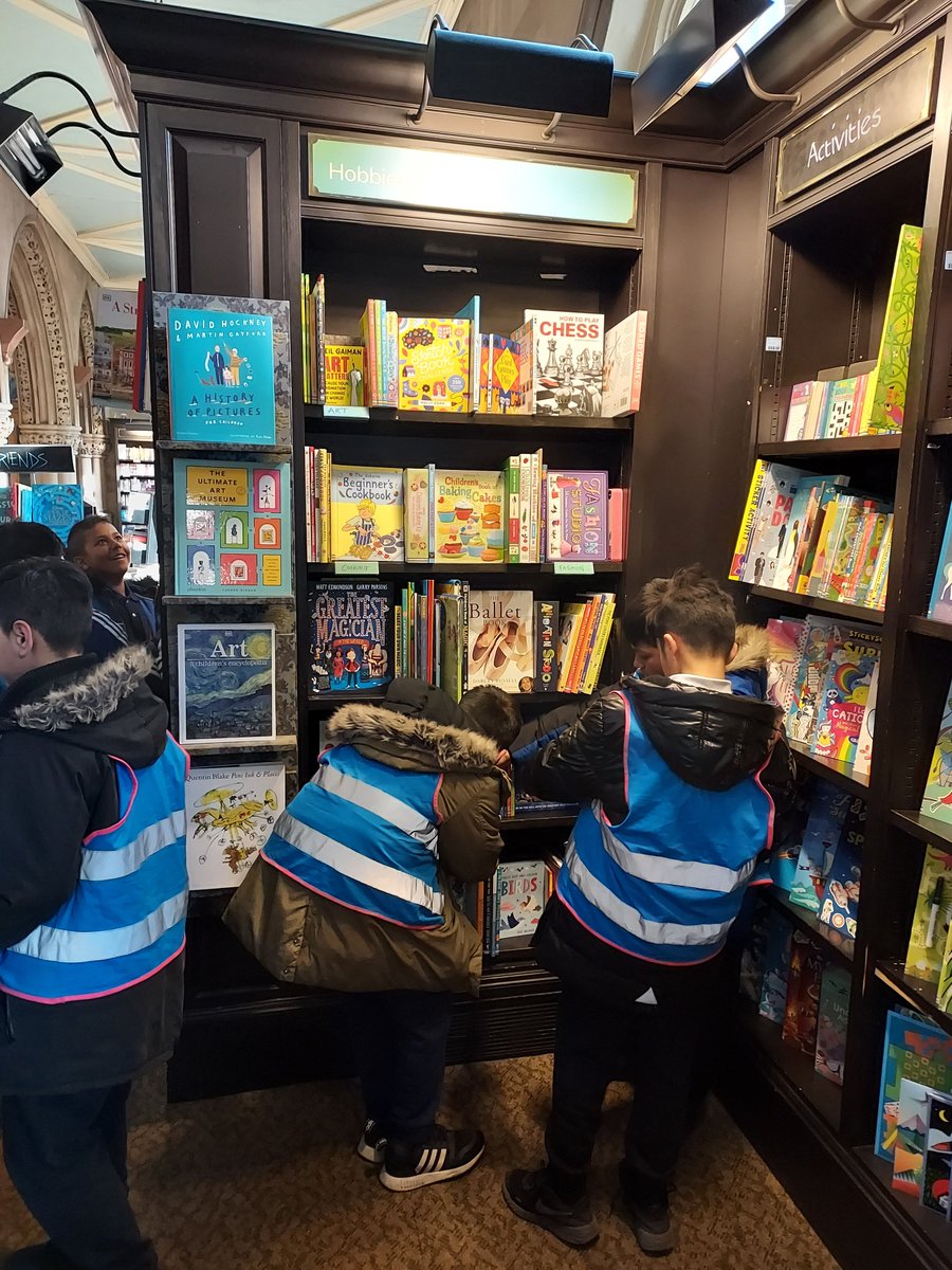 EnglishDixonsMN's tweet photo. @DMN_Y6 were the second Year group to visit the beautiful @WaterstonesBD1 as part of our #WorldBookDay celebrations. We came, we saw, we used our vouchers to get a free book! #Achievement @dixonsmnp https://t.co/WPzkWZd2U4