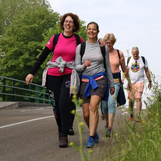 WandelLeidenMar's tweet photo. Op 14 mei kan je 10, 21 of 42 km wandelen bij de Leiden Marathon Wandelen. Wij zijn benieuwd, wandel je liever alleen of samen? Kijk voor informatie over wandeltrainingen op @wandel_nl en @LeidenRRC

Wij wensen je succes met jouw voorbereidingen en tot ziens op 14 mei! https://t.co/S2UZsjbSPM