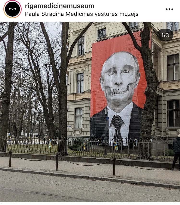 M — Support Ukraine. tweet media