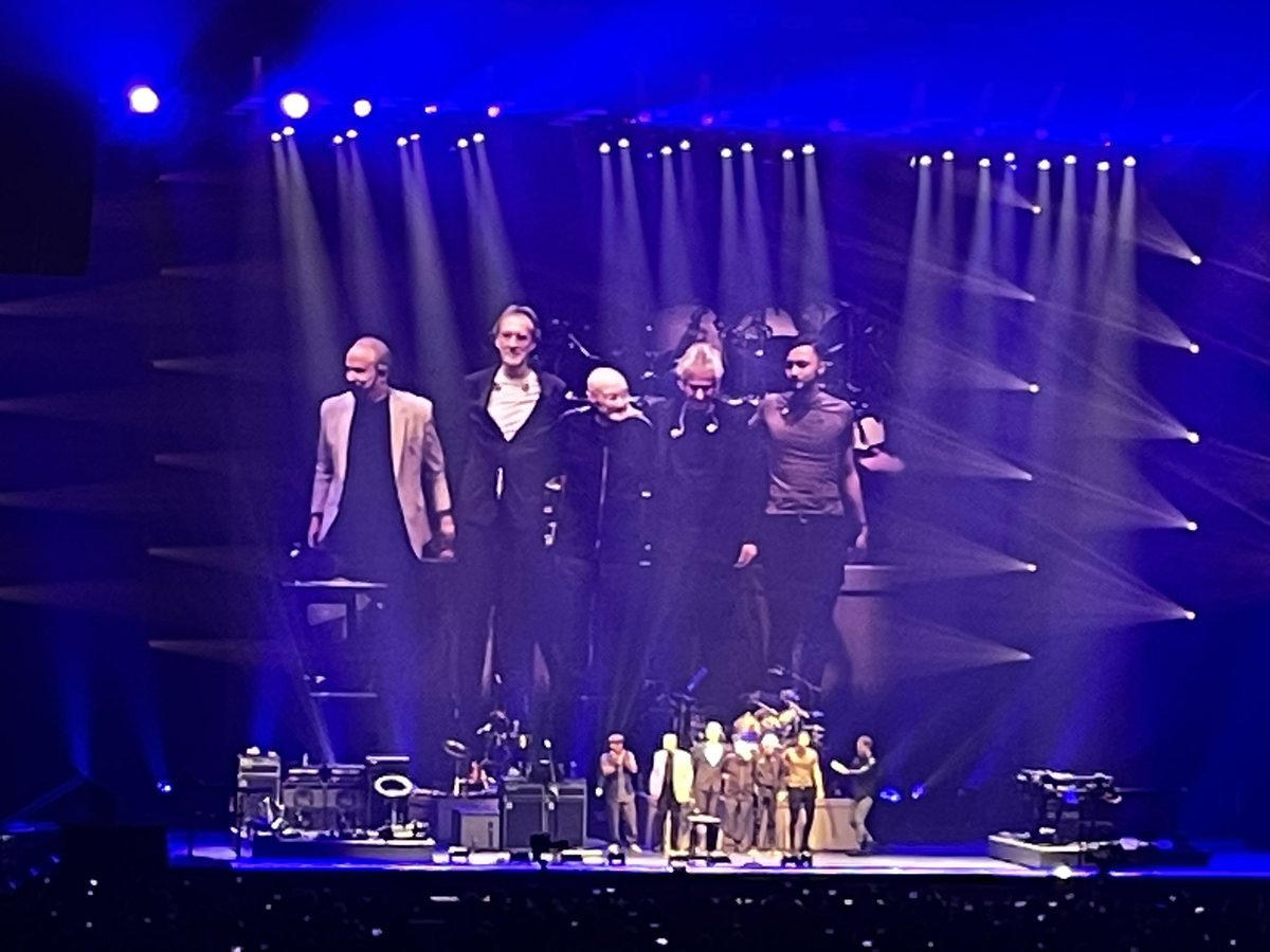 AnnaPompole's tweet photo. And now, really, that’s all @PhilCollinsFeed @genesis_band @NicholasCollins @rutherfordnet @tonybanksmusic #lastdominotour #mercedesbenzarenaberlin https://t.co/Z3Z6VSASfJ